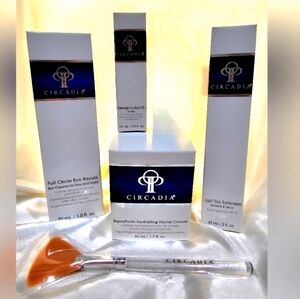 Circadia Skincare Item Luxury Line Anti- Aging 5 piece set